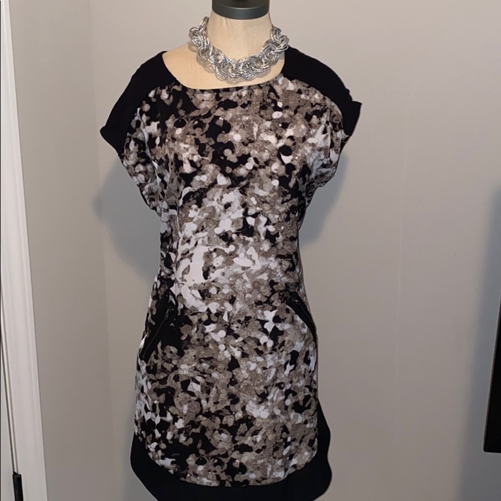 Fun Black, white, & tan dress